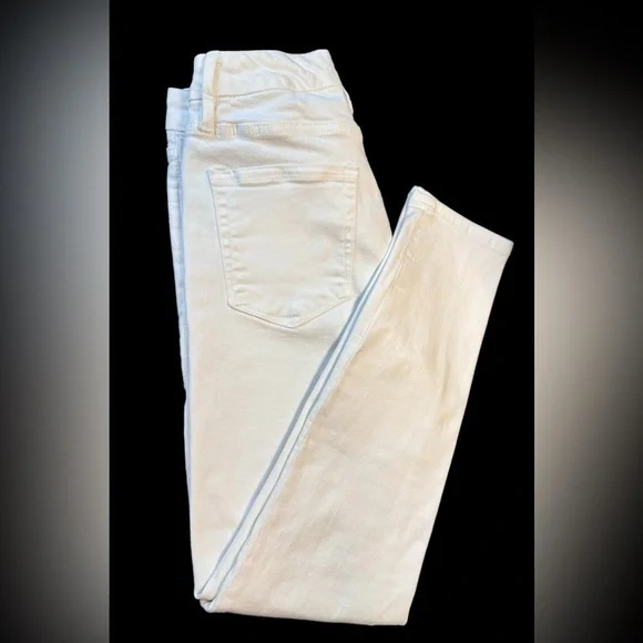 Good American | Good Legs Cropped Jeans (6/28) Inseam 27”​ - Picture 5 of 9